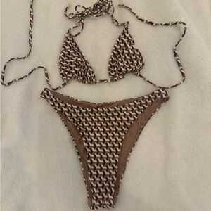 Monday Swimwear husk geo bikini